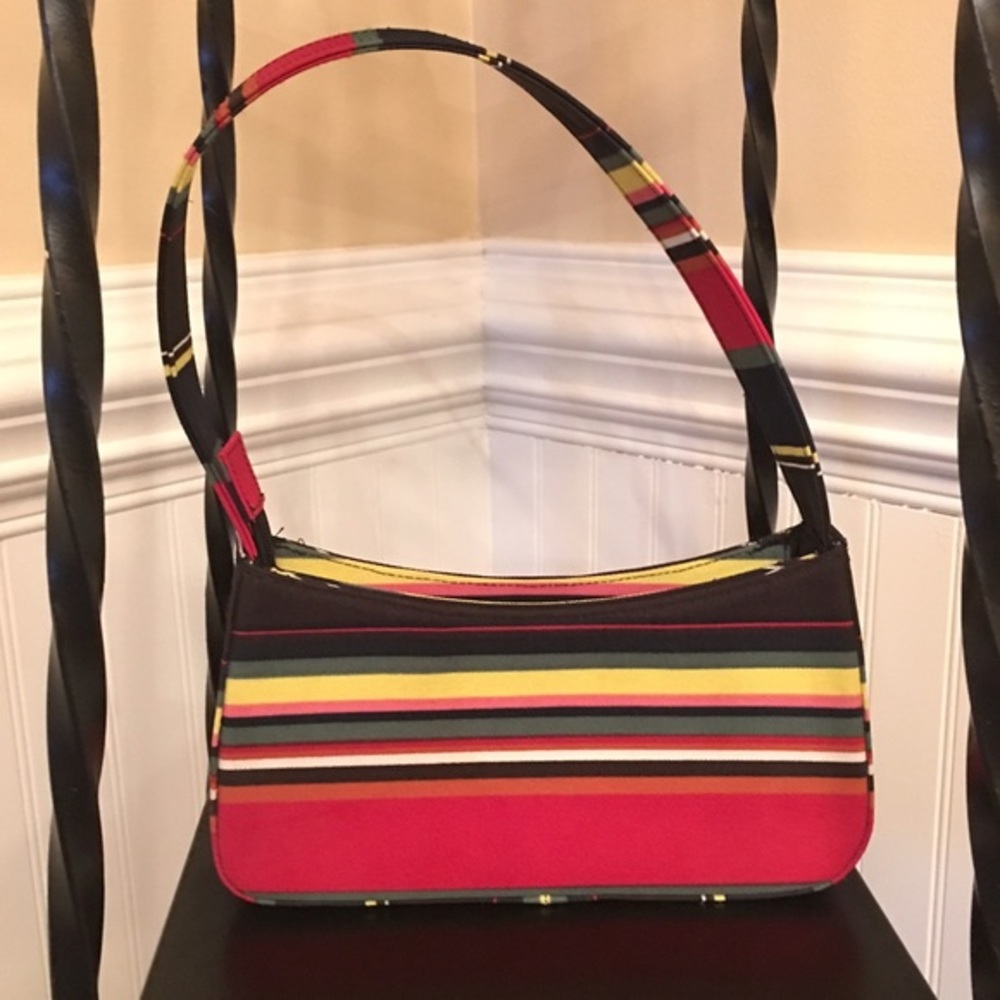 TRENDY SPRING HANDBAG!!